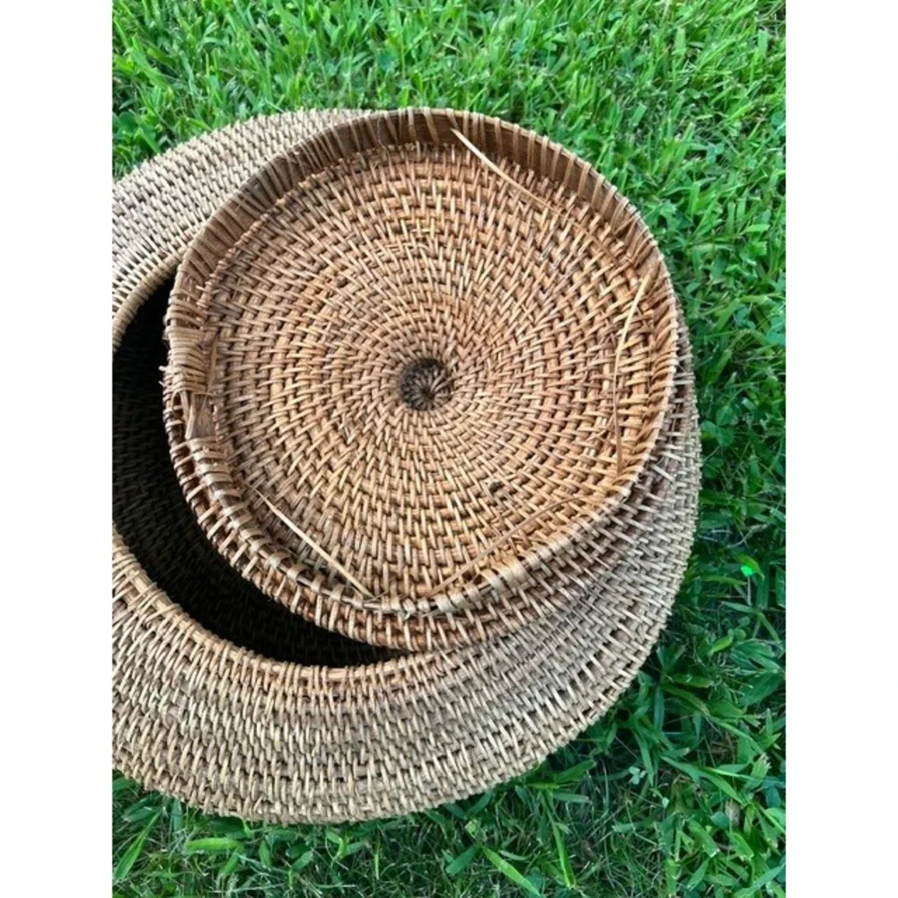 Unbranded Woven Rattan Basket Unisex OS Brown Good Handwoven Lidded Decorative